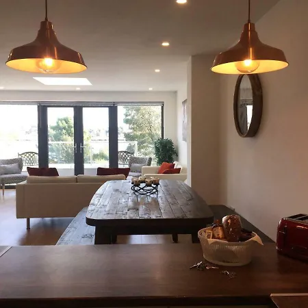 Holiday home City Lake House Galway